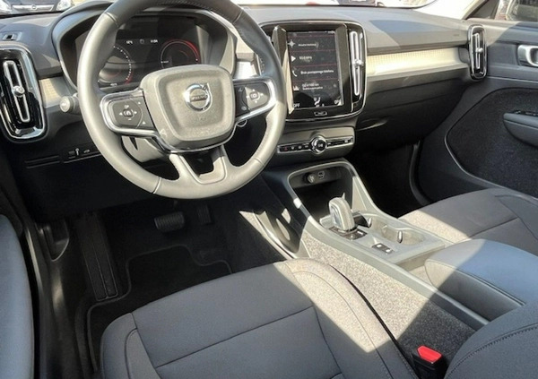 Volvo XC 40 cena 152500 przebieg: 49300, rok produkcji 2021 z Nowy Targ małe 254